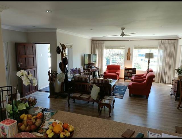 2 BEDROOM HOUSE FOR SALE IN GROENKLOOF RETIREMENT VILLAGE